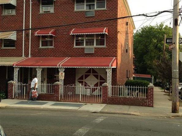 658 E 216th Street, Bronx NY 10467