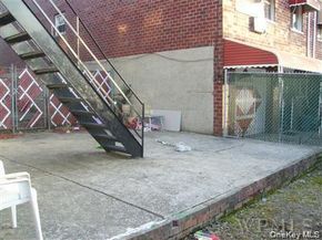 658 E 216th Street, Bronx NY 10467