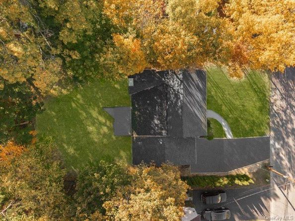 6 Winnetou Road, White Plains NY 10603