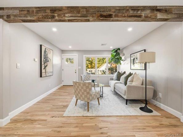 6 Winnetou Road, White Plains NY 10603