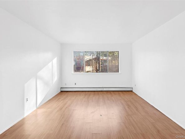 16 Settlers Landing Lane, East Hampton NY 11937