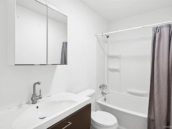 16 Settlers Landing Lane, East Hampton NY 11937