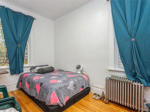 1646 Radcliff Avenue, Bronx NY 10462