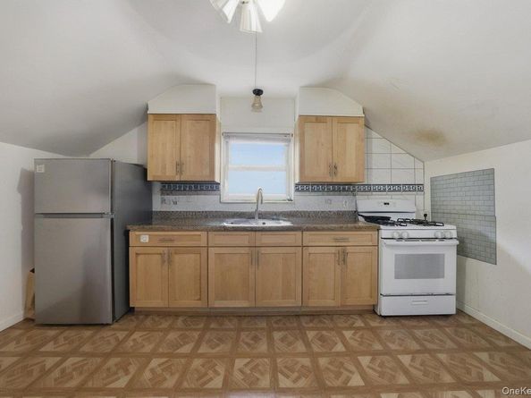 11 Woodbine Street, Yonkers NY 10704