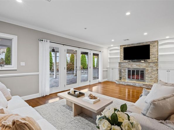 709 Demott Court, Westbury NY 11590