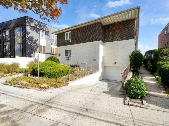 6645 69th Street 12, Middle Village NY 11379