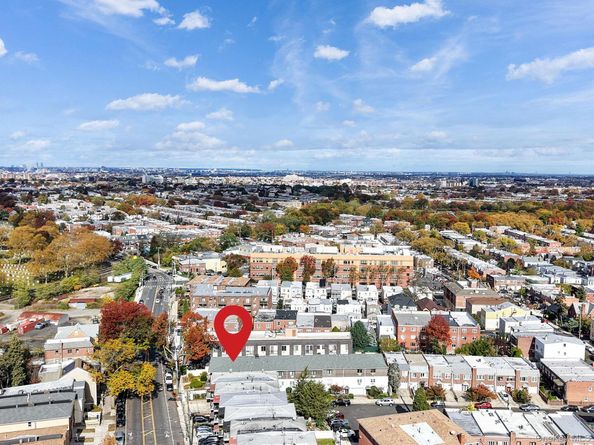 6645 69th Street 12, Middle Village NY 11379