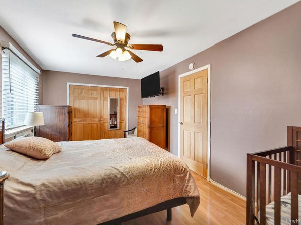 6645 69th Street 12, Middle Village NY 11379