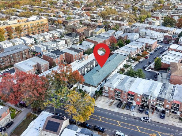 6645 69th Street 12, Middle Village NY 11379