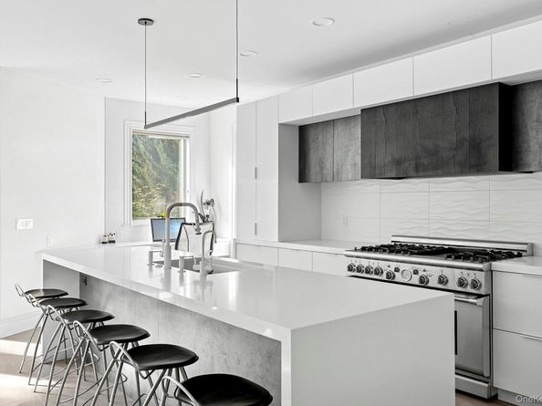 144 Round Swamp Road, West Hills NY 11743