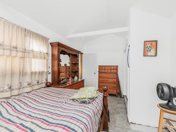 354 Thieriot Avenue, Bronx NY 10473