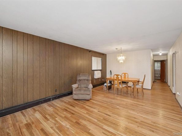 33 Grove Street, Hicksville NY 11801