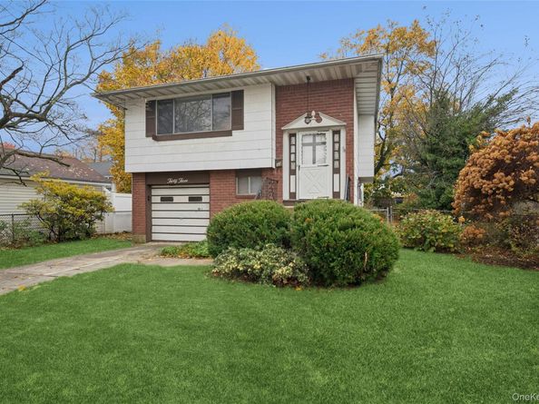 33 Grove Street, Hicksville NY 11801