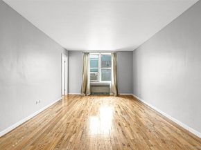 67-30 Clyde Street 6W, Forest Hills NY 11375