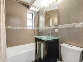 67-30 Clyde Street 6W, Forest Hills NY 11375