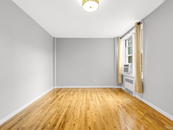 67-30 Clyde Street 6W, Forest Hills NY 11375