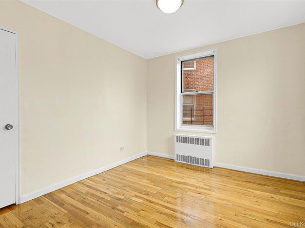 67-30 Clyde Street 6W, Forest Hills NY 11375