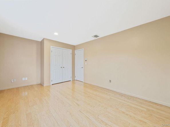 10 Cori Lane, Bohemia NY 11716