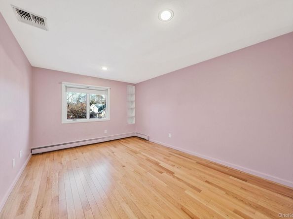 10 Cori Lane, Bohemia NY 11716