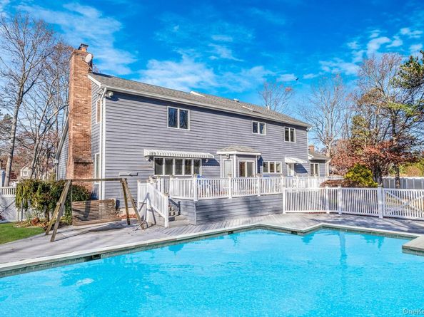 10 Cori Lane, Bohemia NY 11716