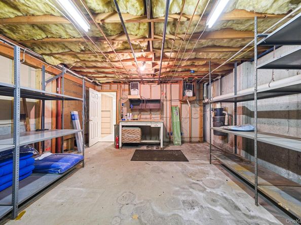 10 Cori Lane, Bohemia NY 11716