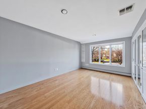 10 Cori Lane, Bohemia NY 11716