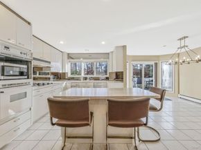 10 Cori Lane, Bohemia NY 11716