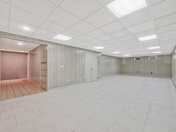 10 Cori Lane, Bohemia NY 11716