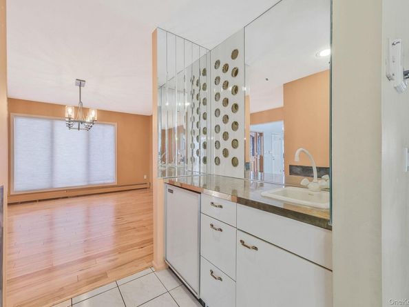 10 Cori Lane, Bohemia NY 11716