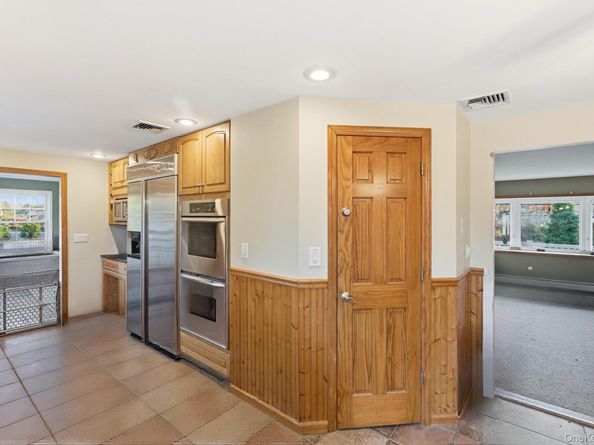 2011 Orinoco Drive, West Islip NY 11795