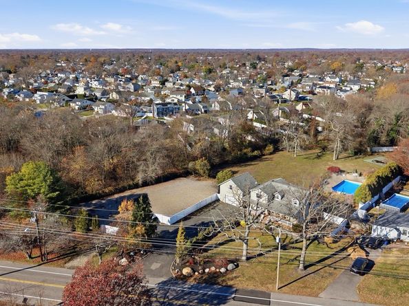 2011 Orinoco Drive, West Islip NY 11795