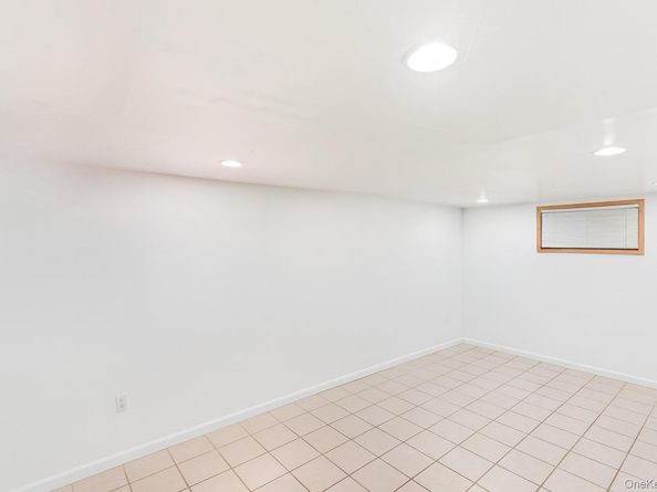 2011 Orinoco Drive, West Islip NY 11795