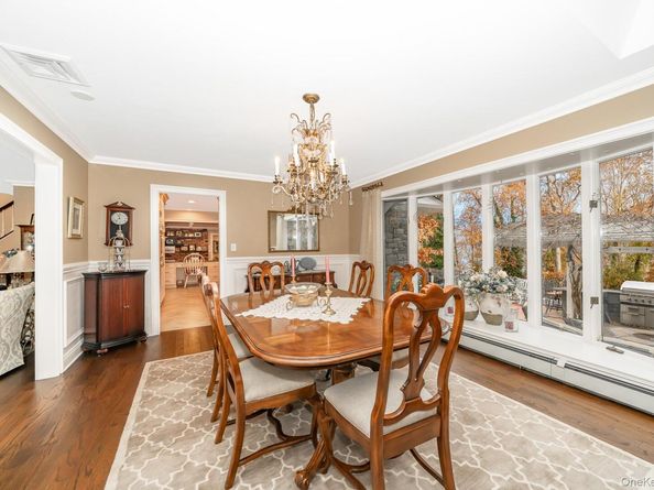 17 Thide Court, Smithtown NY 11787