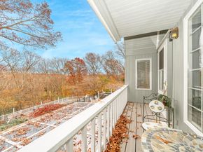 17 Thide Court, Smithtown NY 11787