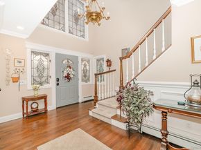 17 Thide Court, Smithtown NY 11787