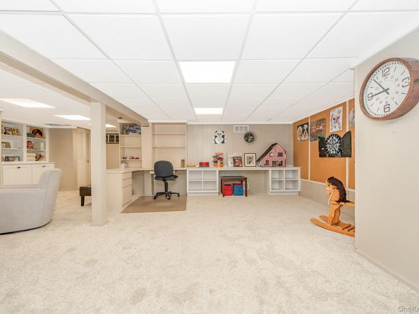 17 Thide Court, Smithtown NY 11787