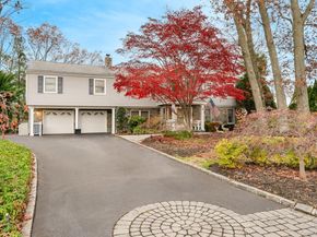 17 Thide Court, Smithtown NY 11787