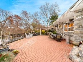 17 Thide Court, Smithtown NY 11787