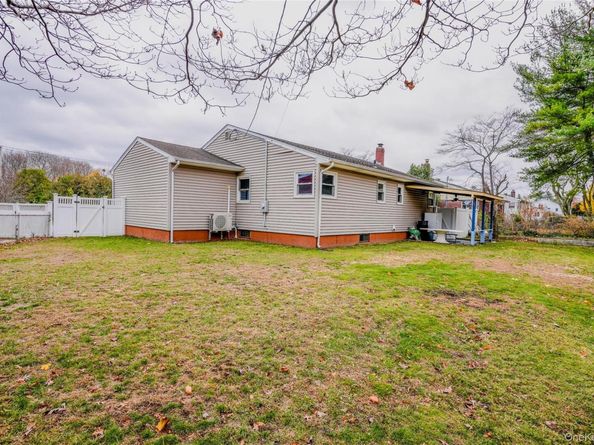 8 Lucille Drive, Syosset NY 11791