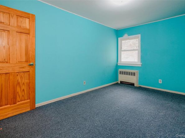 8 Lucille Drive, Syosset NY 11791