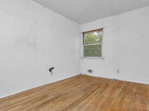 214-14 23rd Avenue, Bayside NY 11360