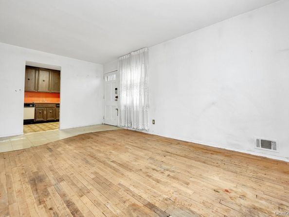 214-14 23rd Avenue, Bayside NY 11360