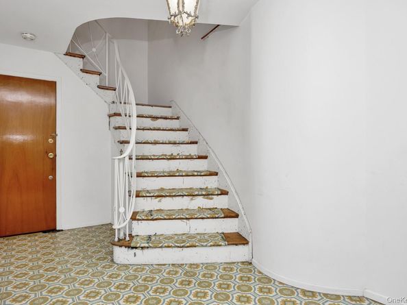 214-14 23rd Avenue, Bayside NY 11360