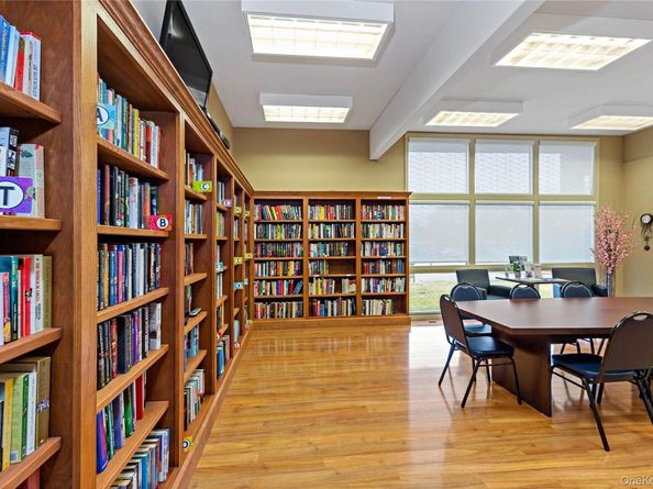 175 B Long Hill Drive, Yorktown Heights NY 10598