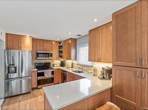 4928 Express Drive S, Ronkonkoma NY 11779