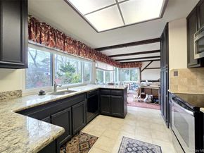 48 Glenmere Lane, Coram NY 11727