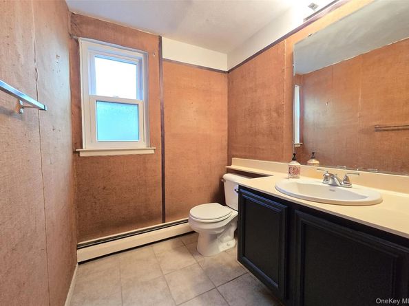 48 Glenmere Lane, Coram NY 11727