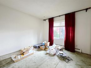 48 Glenmere Lane, Coram NY 11727