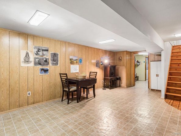37 Beaumont Drive, Plainview NY 11803
