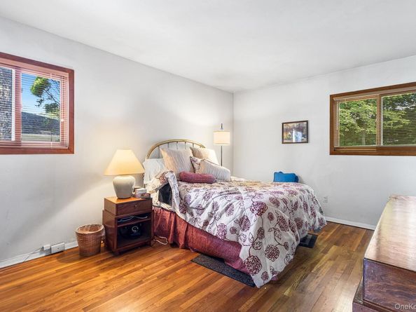 37 Beaumont Drive, Plainview NY 11803